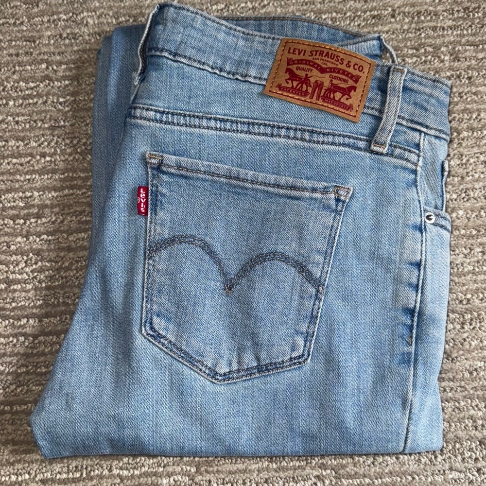 LEVIS 711 Skinny Jeans